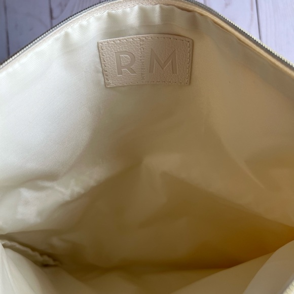 Rachel Miriam Elegant Cream Clutch Bag with Tassel and Zipper Closure - Picture 7 of 8